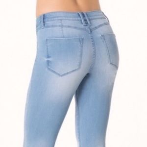 Bebe skinny jeans size 29 brand new with tags